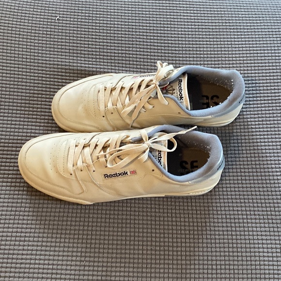 Tan Reeboks - Picture 3 of 7